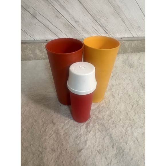 Tupperware Other - Vintage Tupperware Ketchup Bottle with Lids And 2 Tumblers
